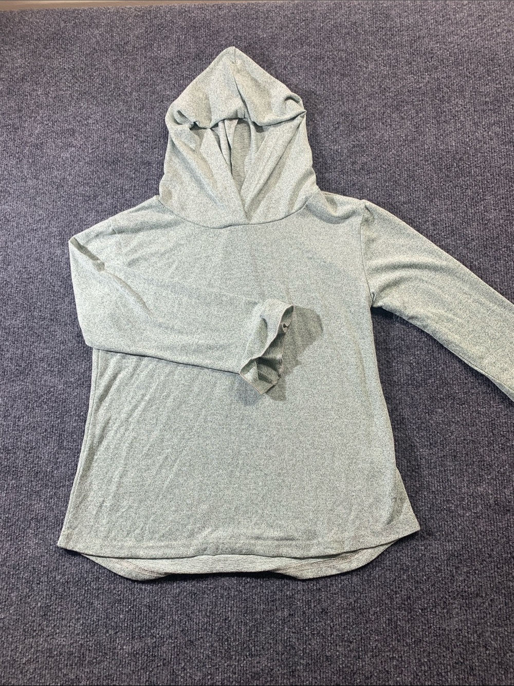 Light Sage Hooded Women's Top - Relaxed Pullover